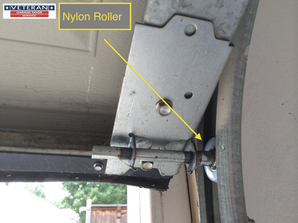 buttom-nylon-roller-garage