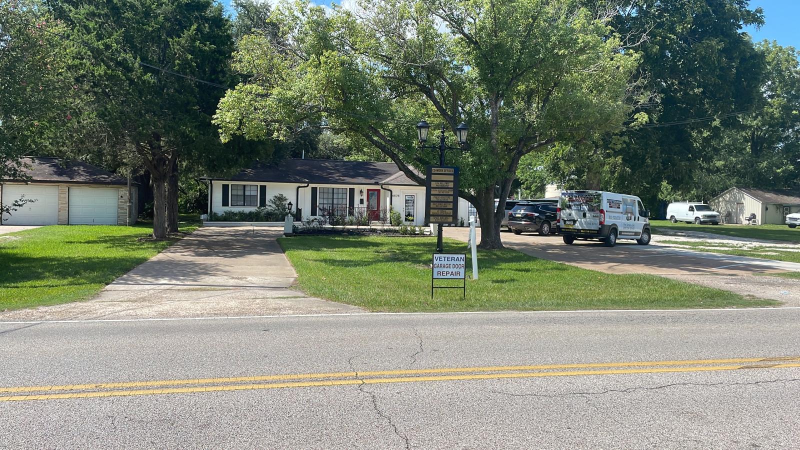 Veteran Garage Door Repair in Pearland, Texas No Trip Charge 8327028730