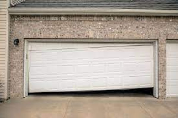 Misallinged or Sagging Garage Door